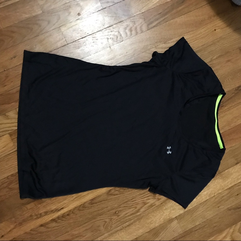 ♥️UNDER ARMOUR ♥️dri fit shirt